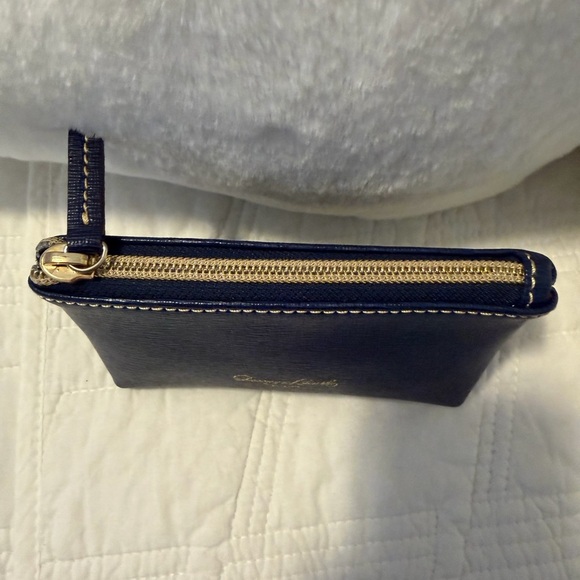Dooney & Bourke Small Saffiano leather Blue Pouch. 4x3.5 - Picture 3 of 6
